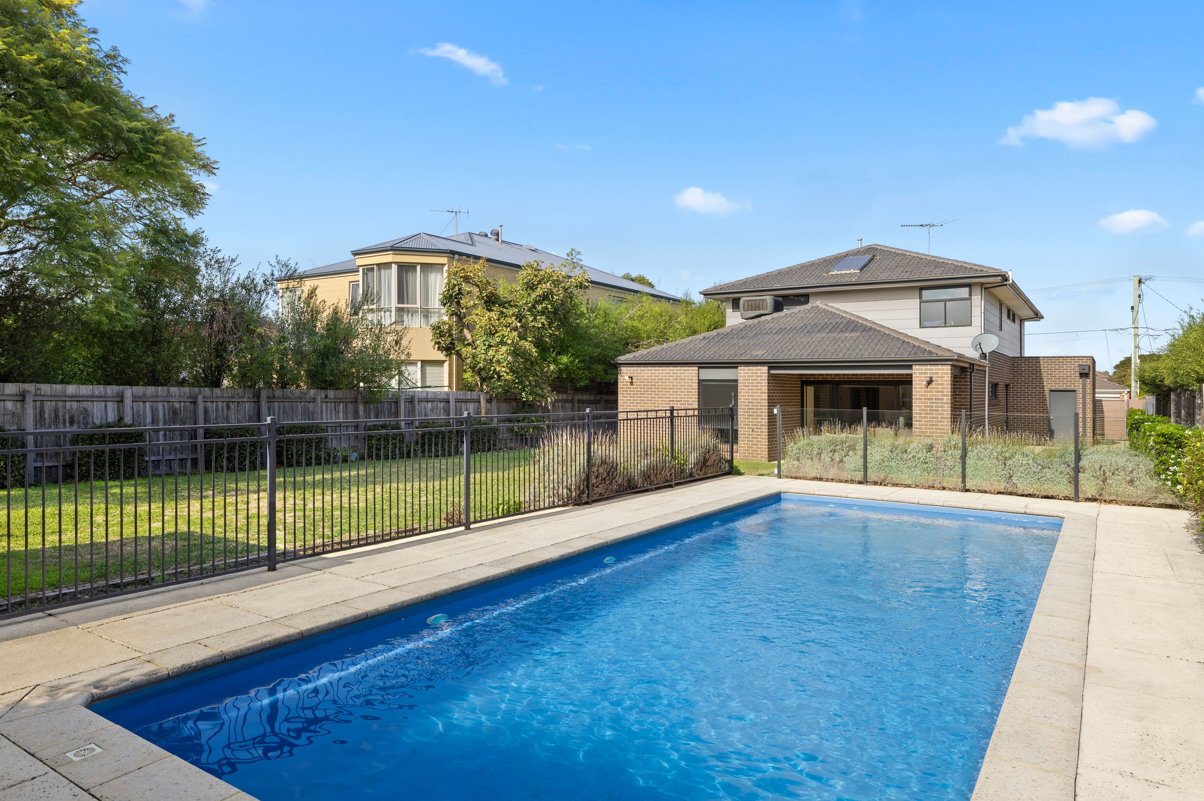 1 Sycamore Avenue, Mentone VIC 3194, Mentone - Thumbnail 2