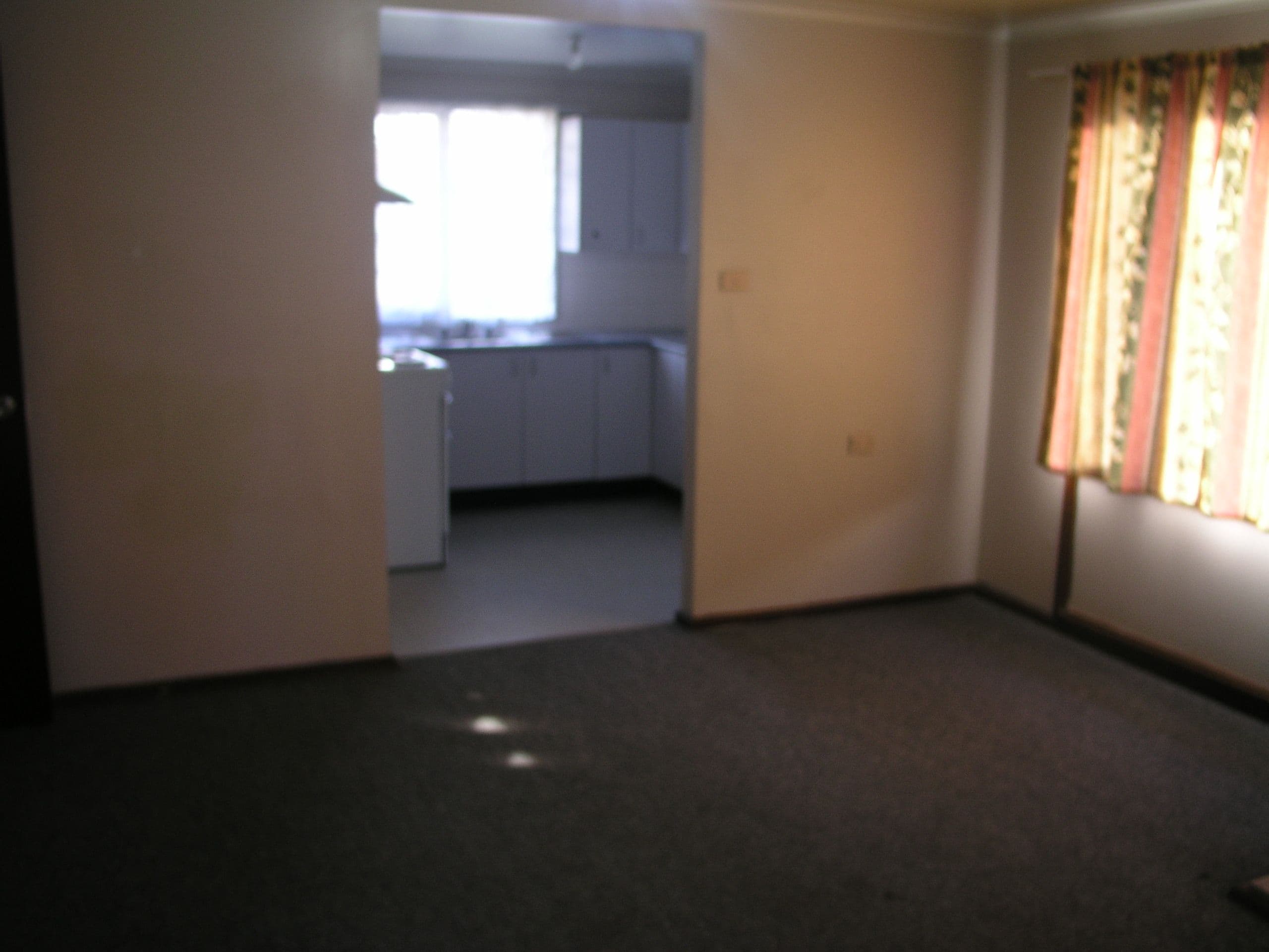 10 Mirral Way, Orange - Thumbnail 3