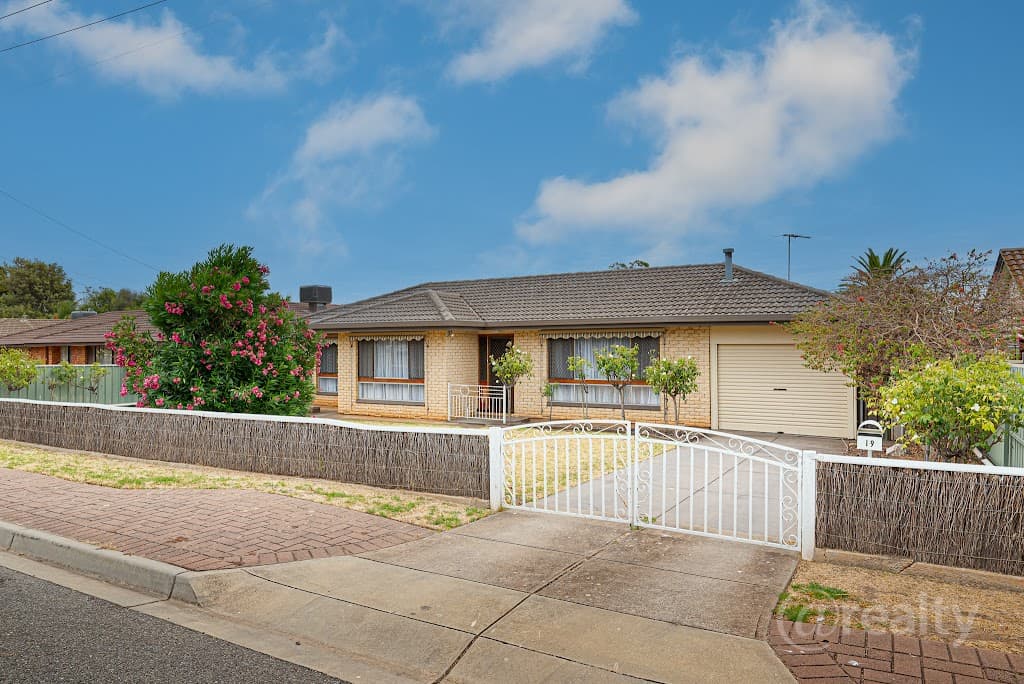 19 Inverness Avenue, Morphett Vale, SA, 5162, Morphett Vale - Image 1