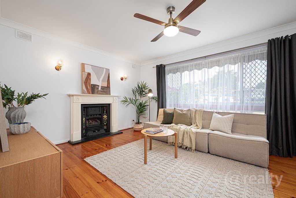 19 Inverness Avenue, Morphett Vale, SA, 5162, Morphett Vale - Thumbnail 3