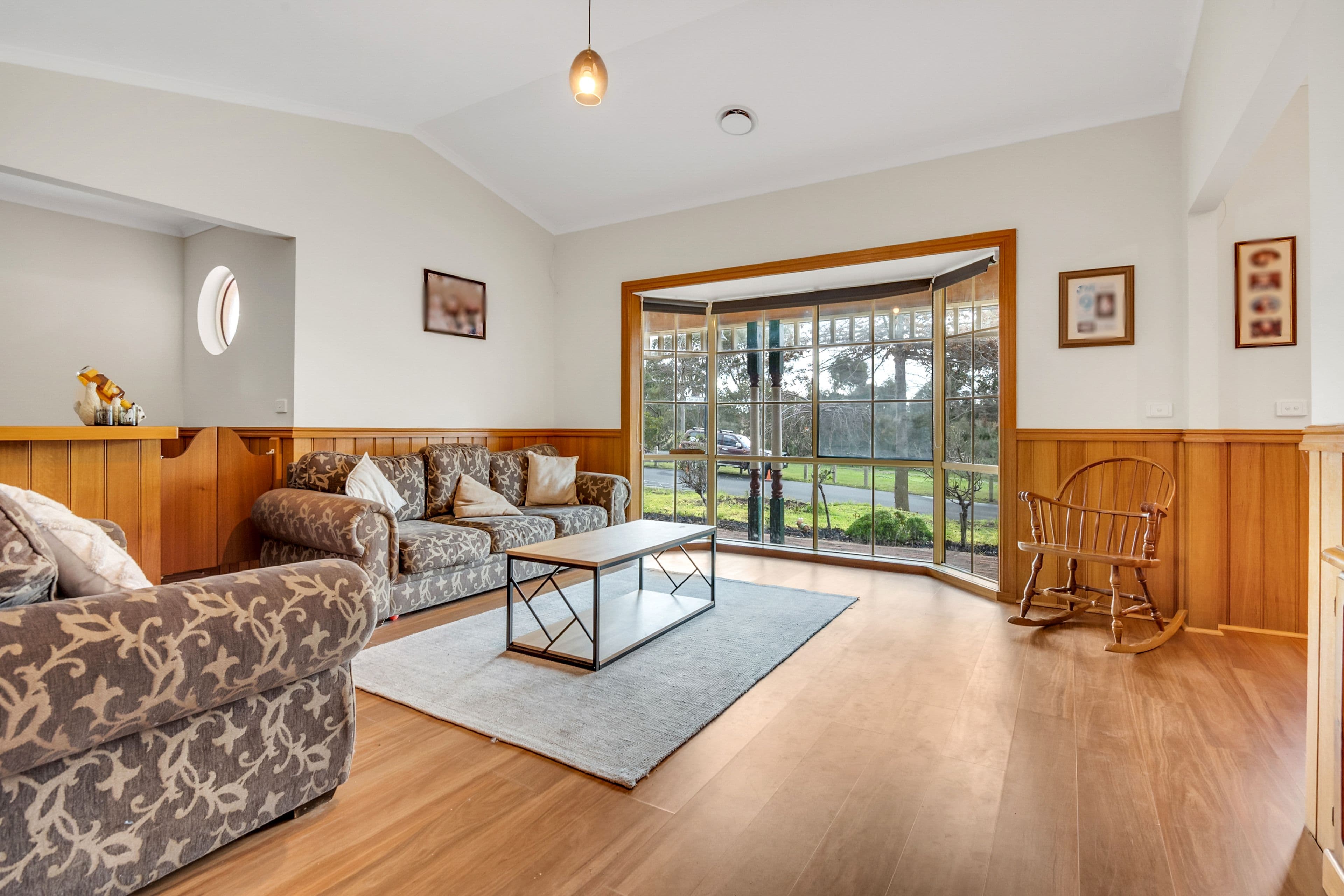 33 Creekwood Drive, Craigieburn VIC 3064, Craigieburn - Thumbnail 3