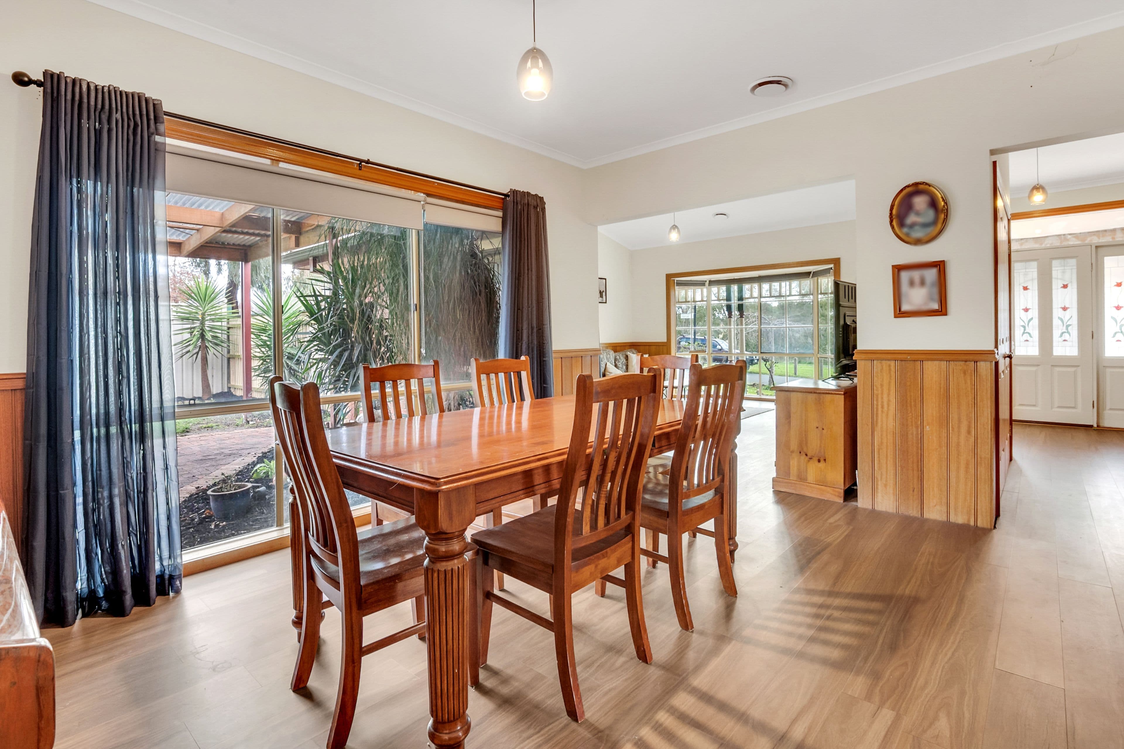 33 Creekwood Drive, Craigieburn VIC 3064, Craigieburn - Thumbnail 4