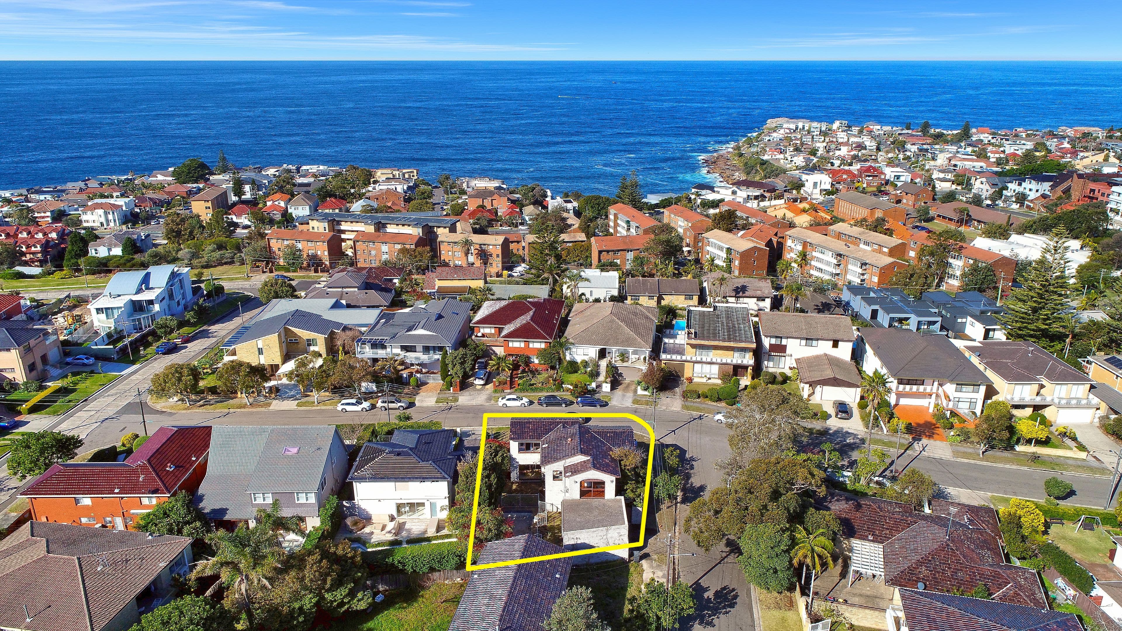 8 Fowler Crescent, South Coogee - Thumbnail 2