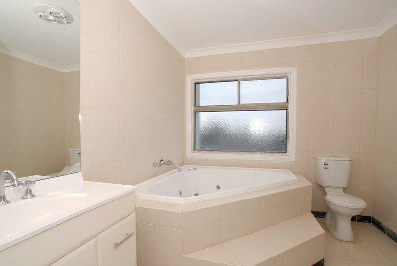 128a South Ring Road, WERRIBEE VIC 3030, Werribee - Thumbnail 2