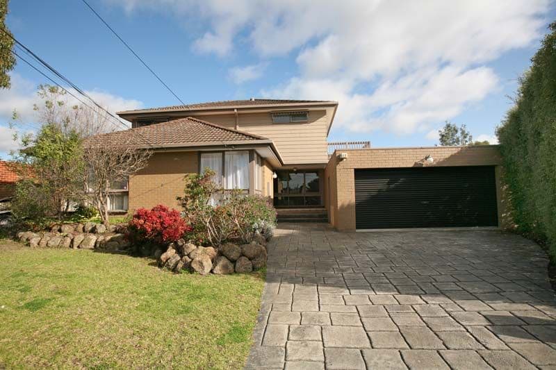 8 Chatswood Close, GLEN WAVERLEY VIC 3150, Glen Waverley - Image 1