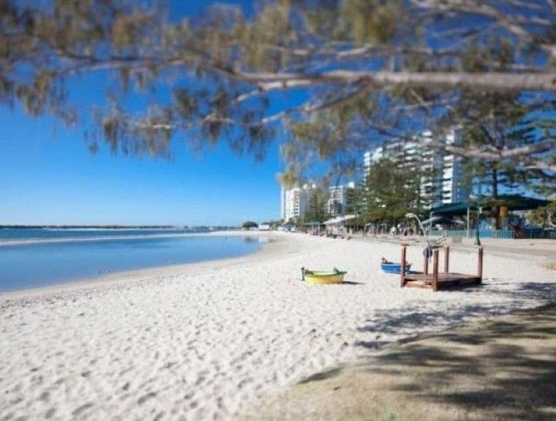 5 Brett Avenue, Labrador QLD 4215, Labrador - Thumbnail 2