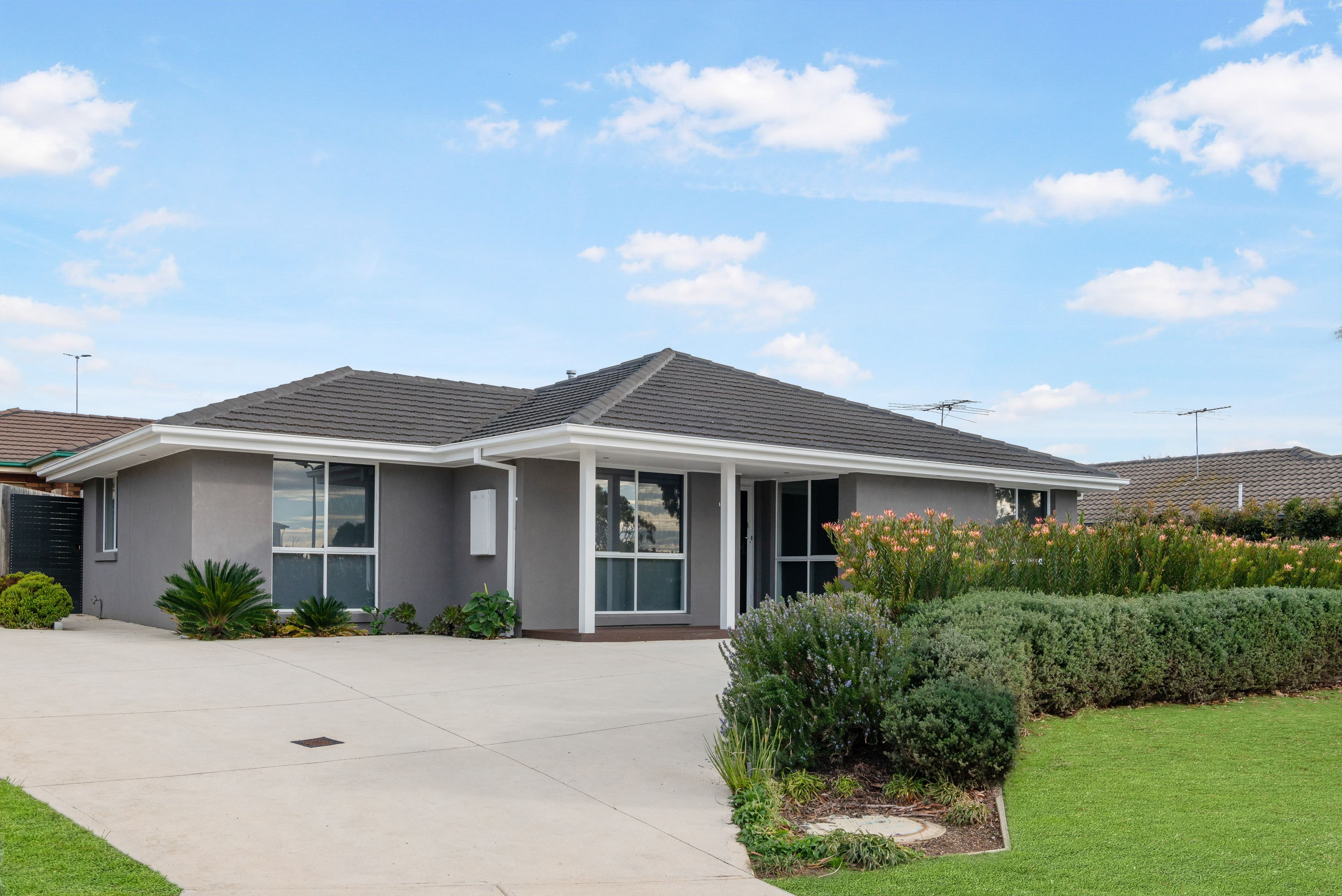 8 Pike Place, Bacchus Marsh VIC 3340, Bacchus Marsh - Image 1