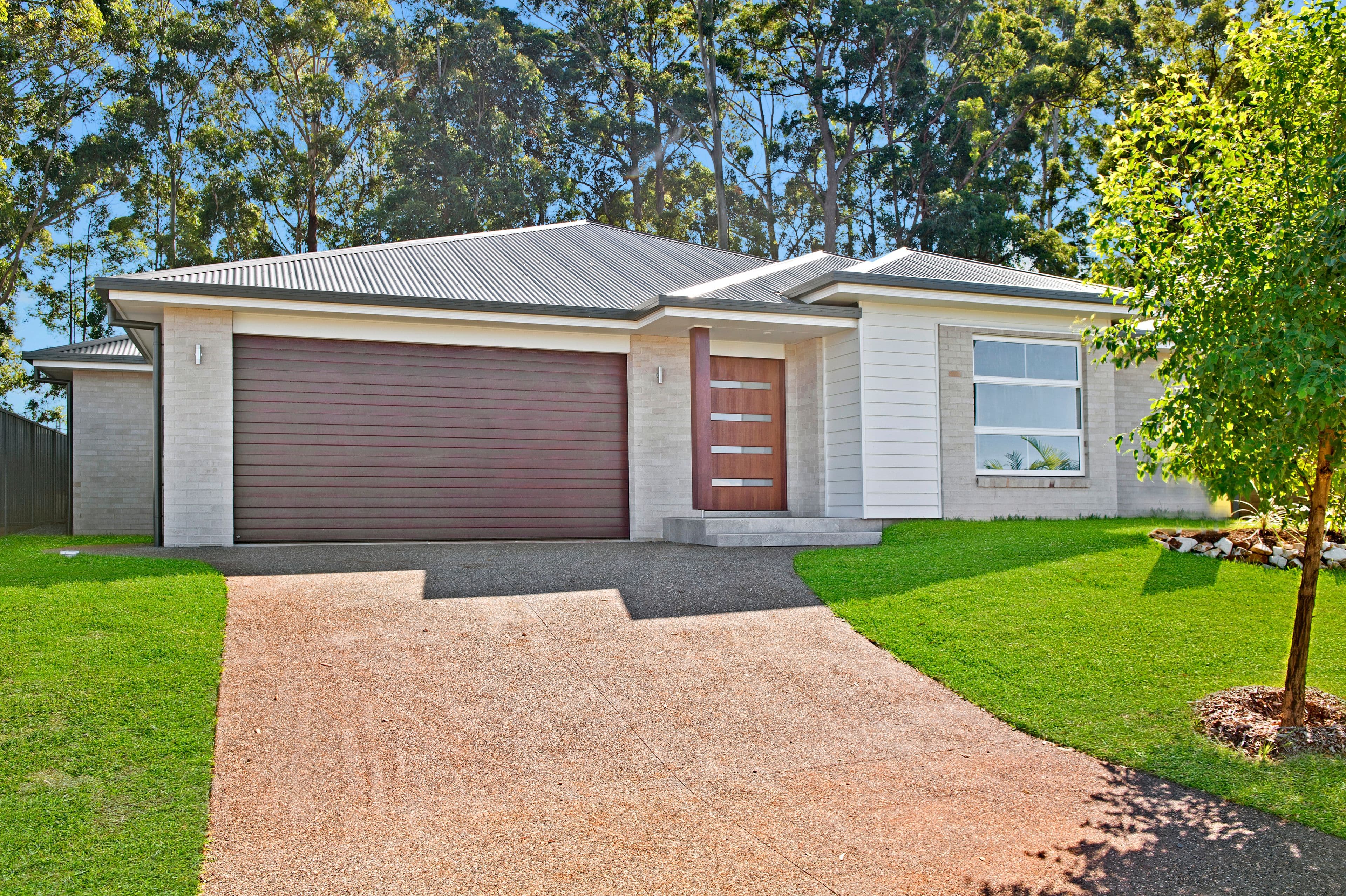218 The Ruins Way, Port Macquarie - Image 1
