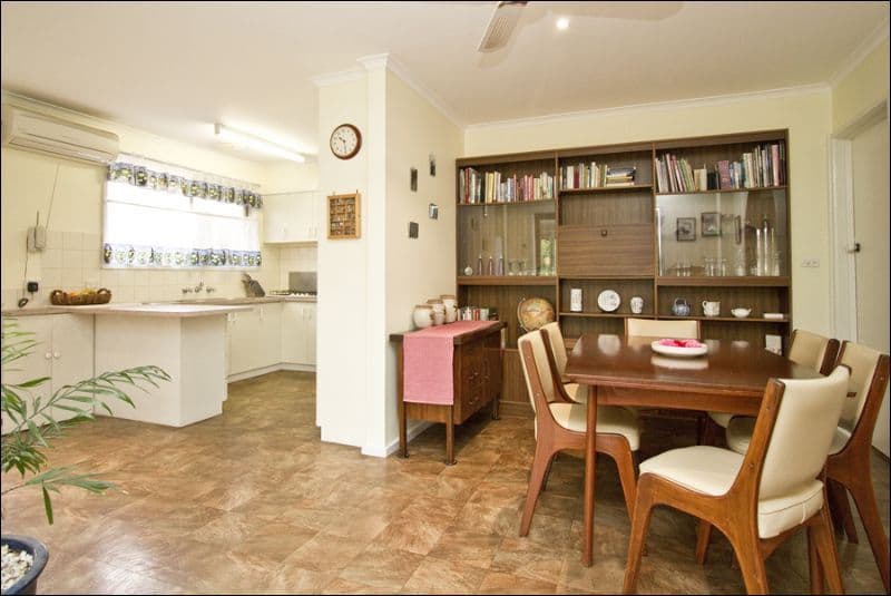 35 Gleeson Drive, BUNDOORA VIC 3083, Bundoora - Thumbnail 3