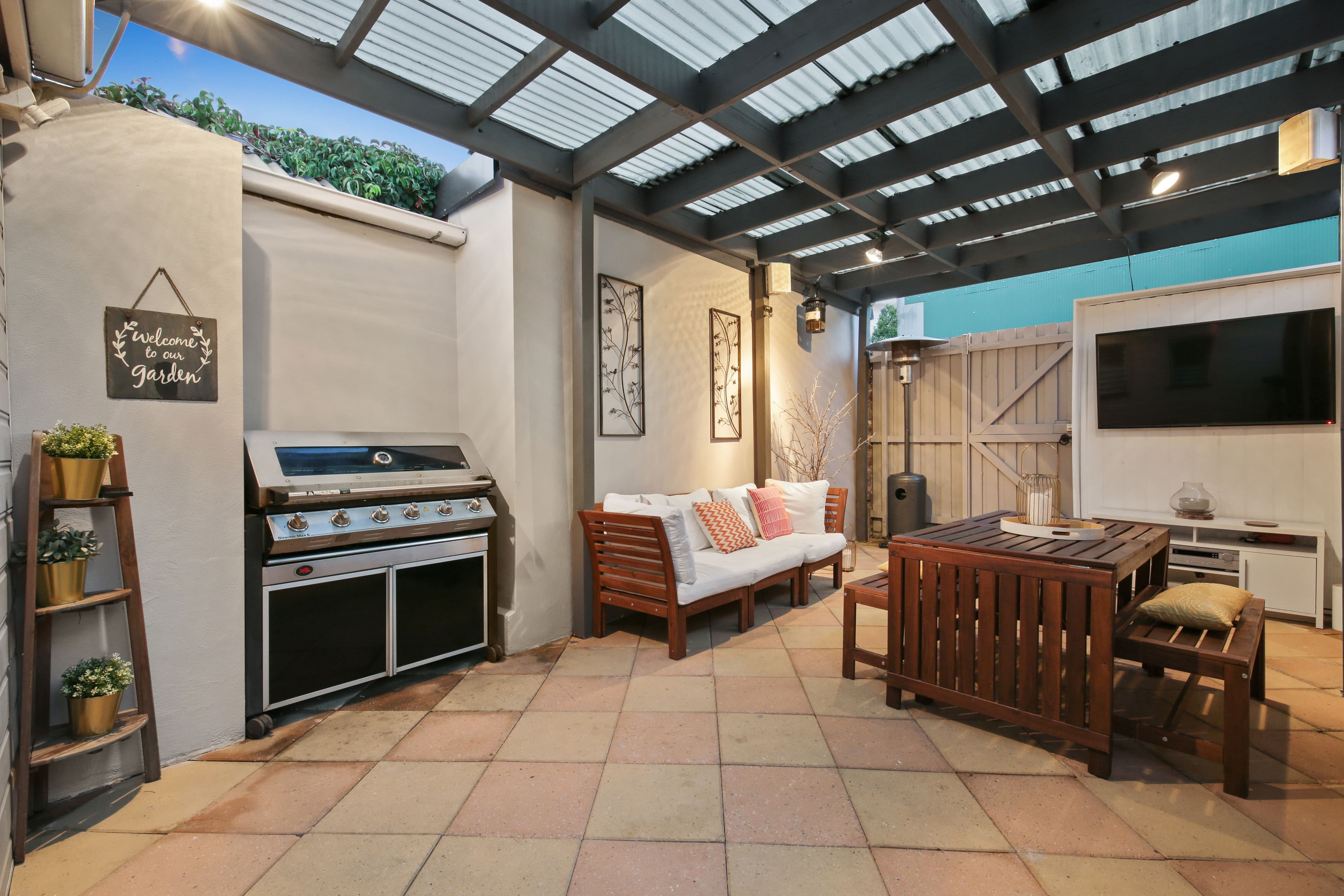 33 Margaret Street, Stanmore - Thumbnail 2
