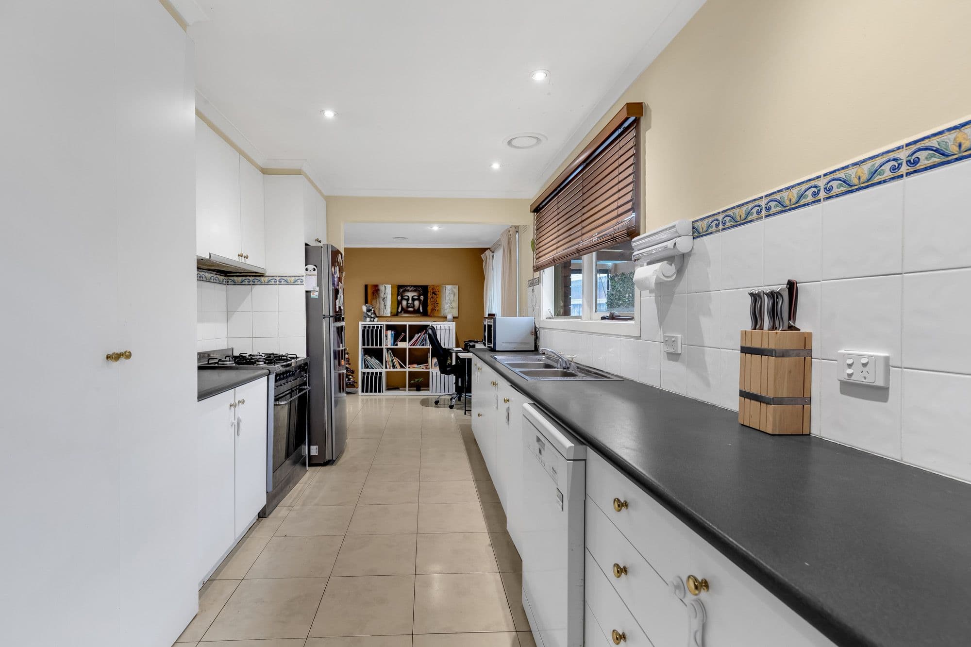 4 Devlin Drive, Hoppers Crossing VIC 3029, Hoppers Crossing - Thumbnail 3