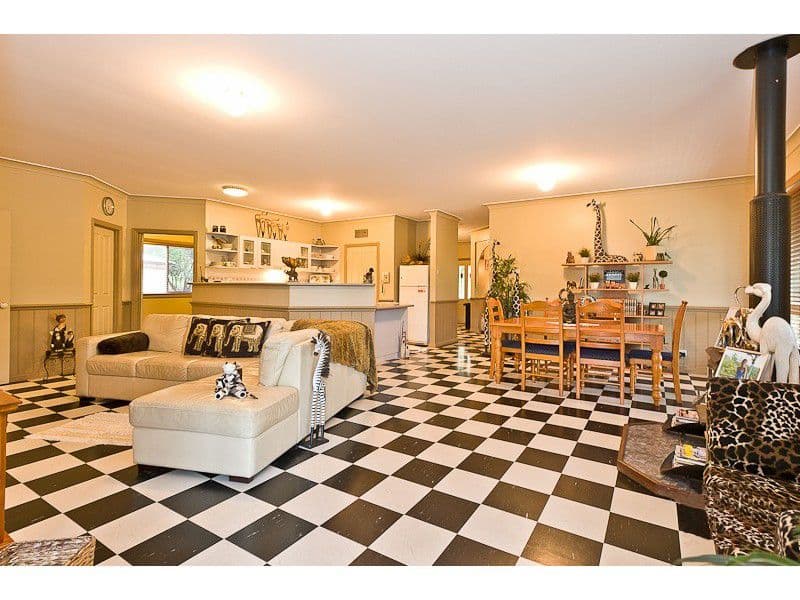 6 Benjamin Close, Samford Valley QLD 4520, Samford Valley - Thumbnail 6