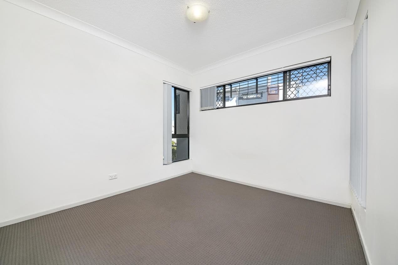 15 Kitchener Street, Coorparoo QLD 4151, Coorparoo - Thumbnail 7