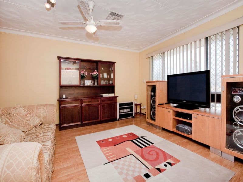 55 Lincoln Road, MORLEY WA 6062, Morley - Thumbnail 4