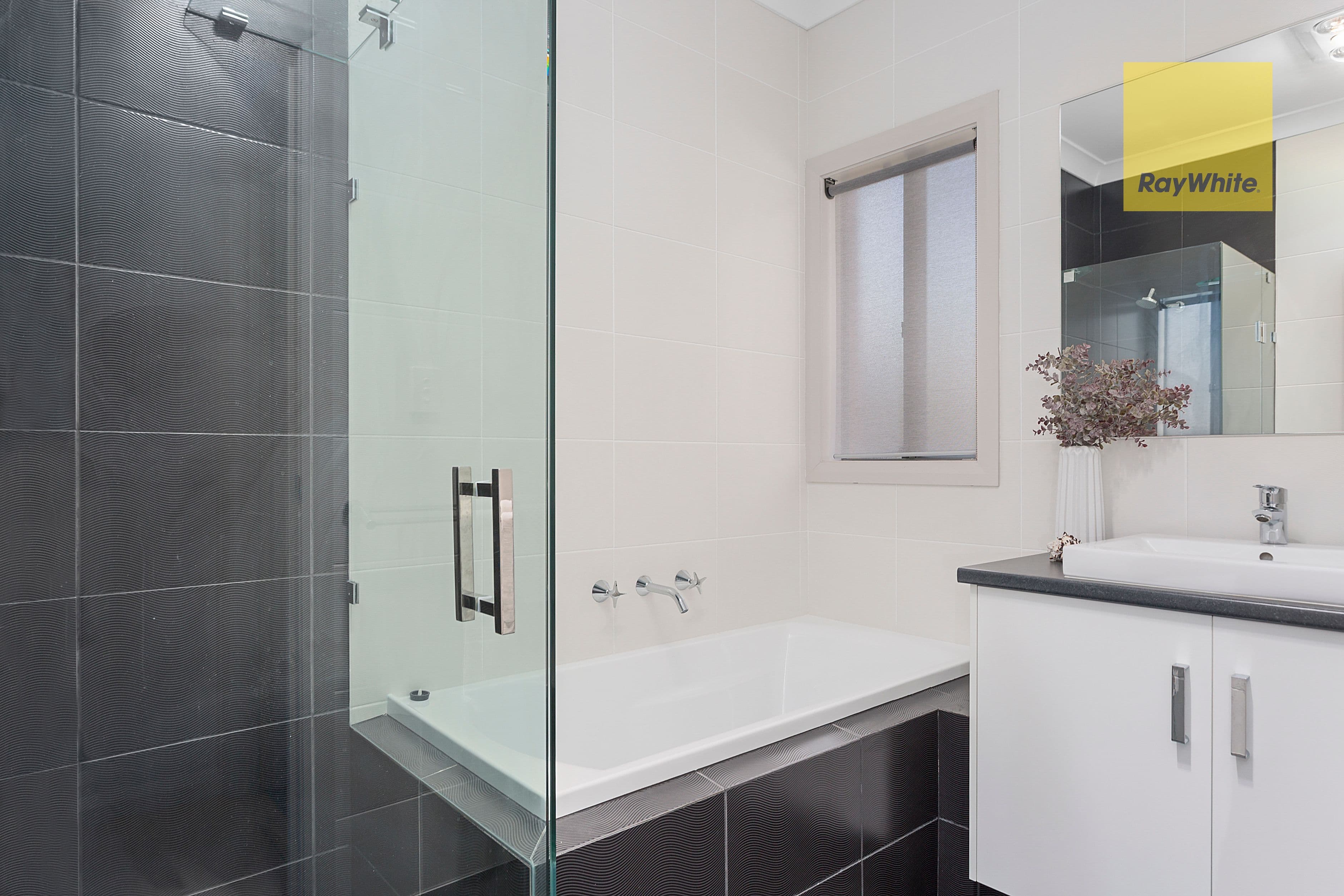 17A Weroona Avenue, Park Holme SA 5043, Park Holme - Thumbnail 4