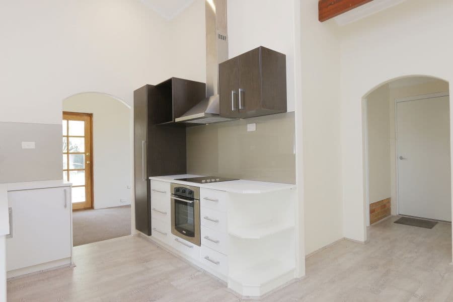 4 Hurrey Place, Beechboro WA 6063, Beechboro - Thumbnail 2