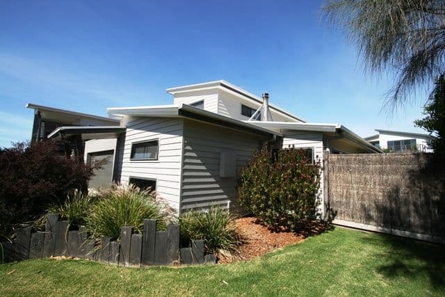 4 Waterford Drive, COWES VIC 3922, Cowes - Image 1