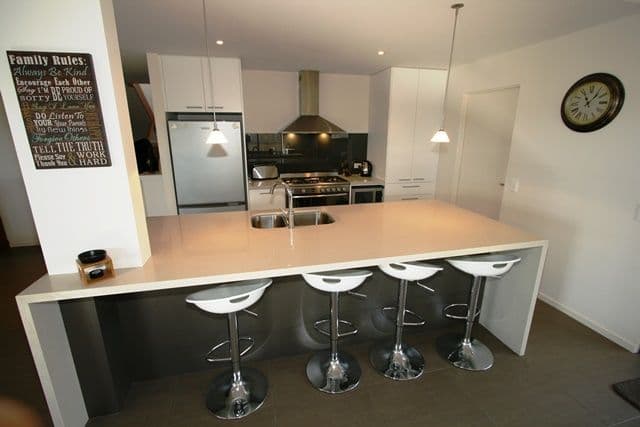 4 Waterford Drive, COWES VIC 3922, Cowes - Thumbnail 2