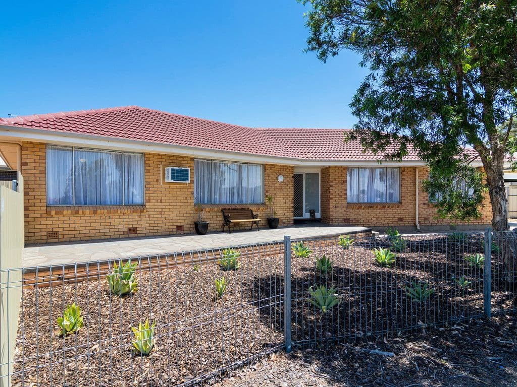 18 Parish Crescent, Murray Bridge SA 5253, Murray Bridge - Image 1