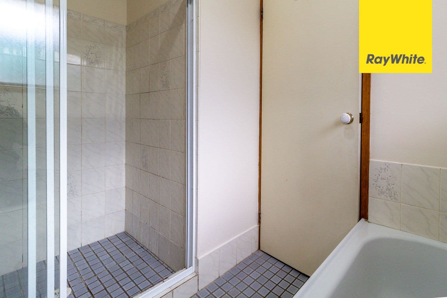 46 Stockholm Avenue, Hassall Grove - Thumbnail 7