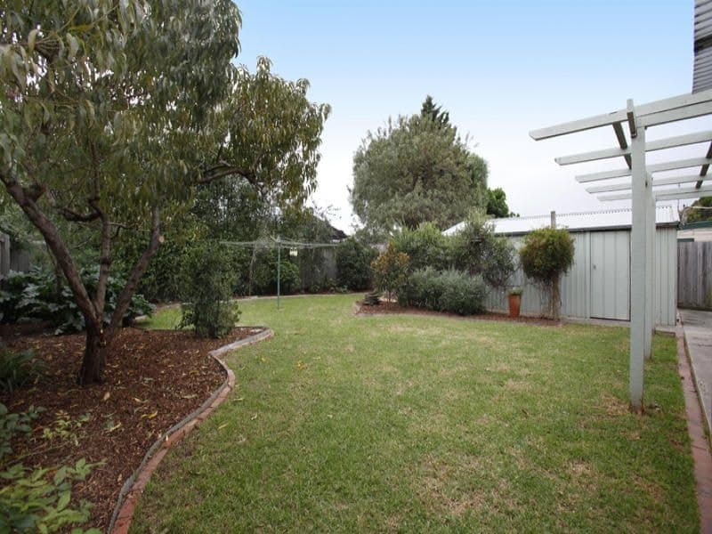 8 Frazer Avenue, Altona - Image 1