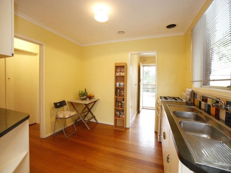 8 Frazer Avenue, Altona - Thumbnail 6