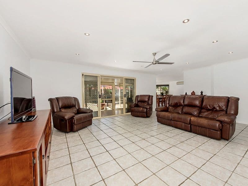 13 Silverash Street, Oxenford QLD 4210, Oxenford - Thumbnail 5