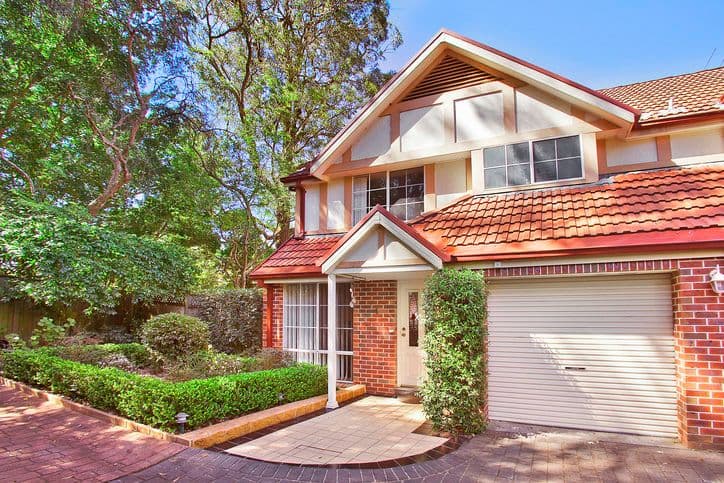 4 Mandalay Place, PYMBLE NSW 2073, Pymble - Image 1