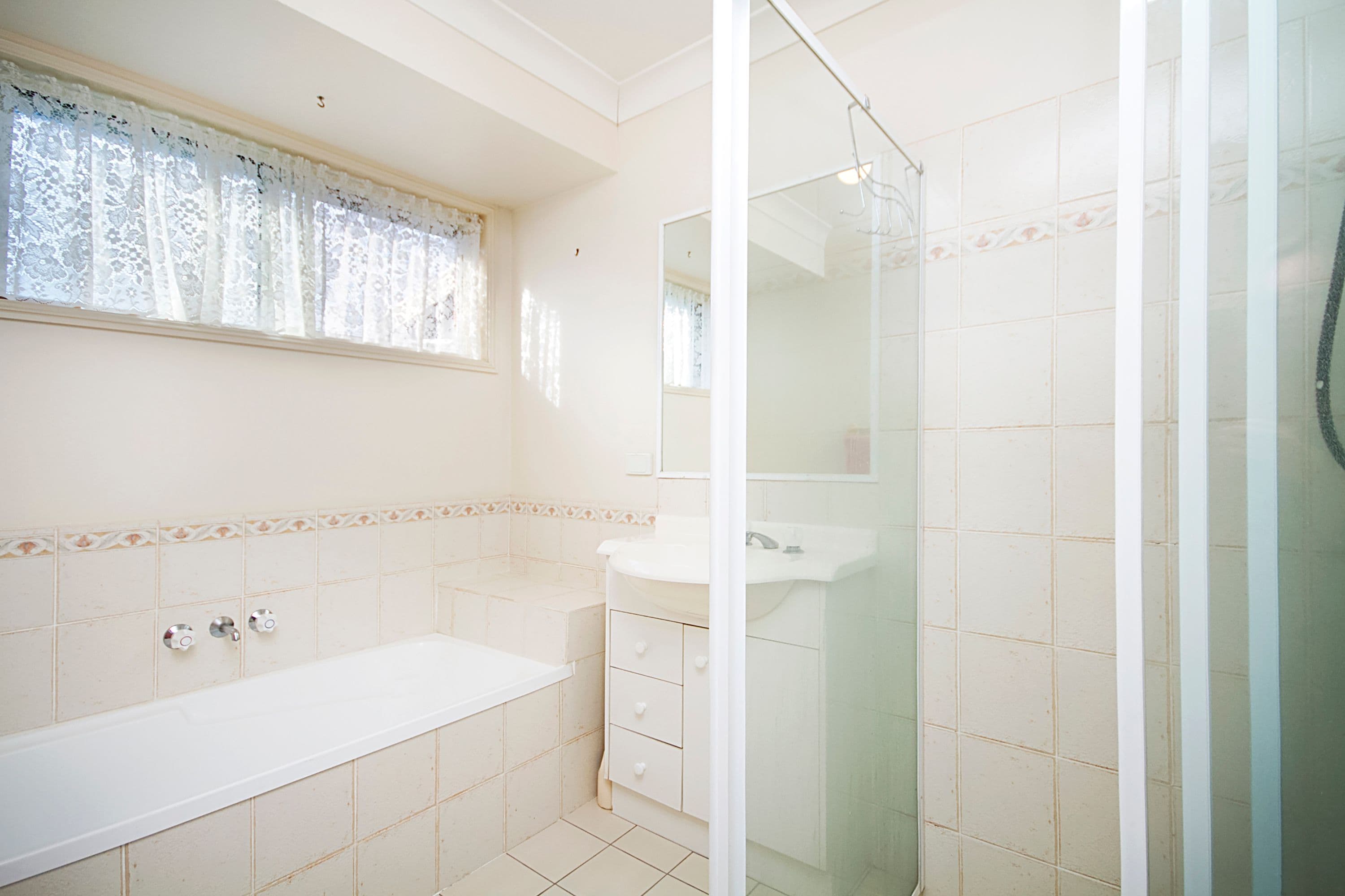 1 Kentia Crescent, Banora Point - Thumbnail 3