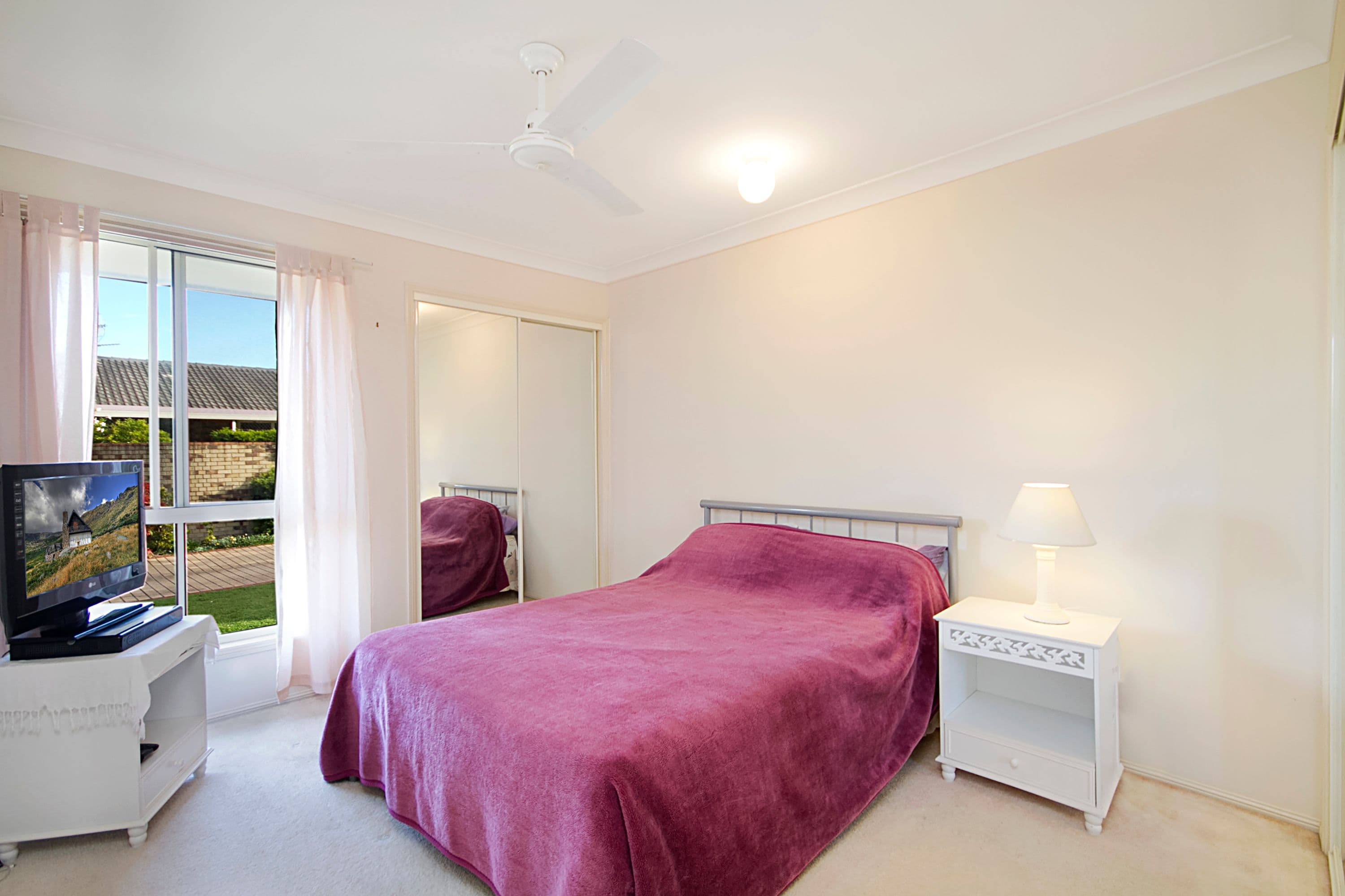 1 Kentia Crescent, Banora Point - Thumbnail 4