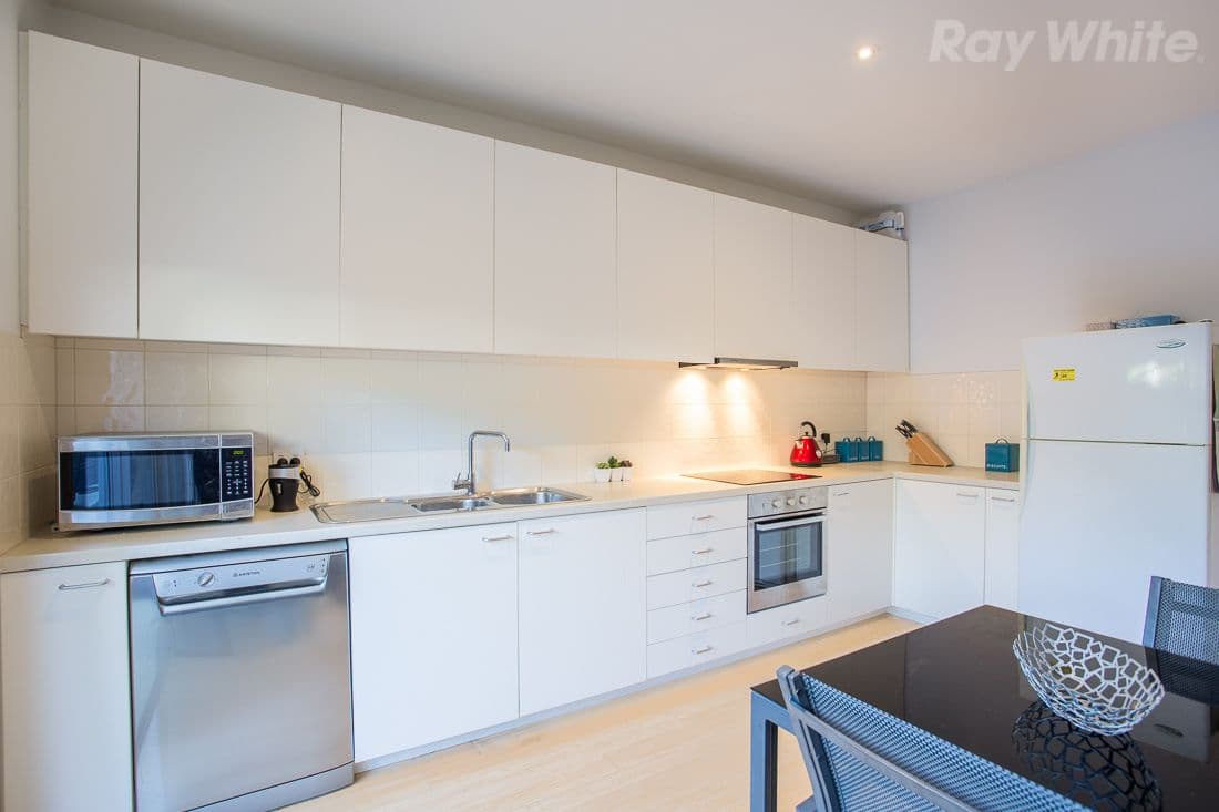 1 Silverash Drive, Bundoora VIC 3083, Bundoora - Thumbnail 4