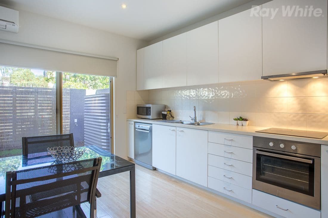 1 Silverash Drive, Bundoora VIC 3083, Bundoora - Thumbnail 5