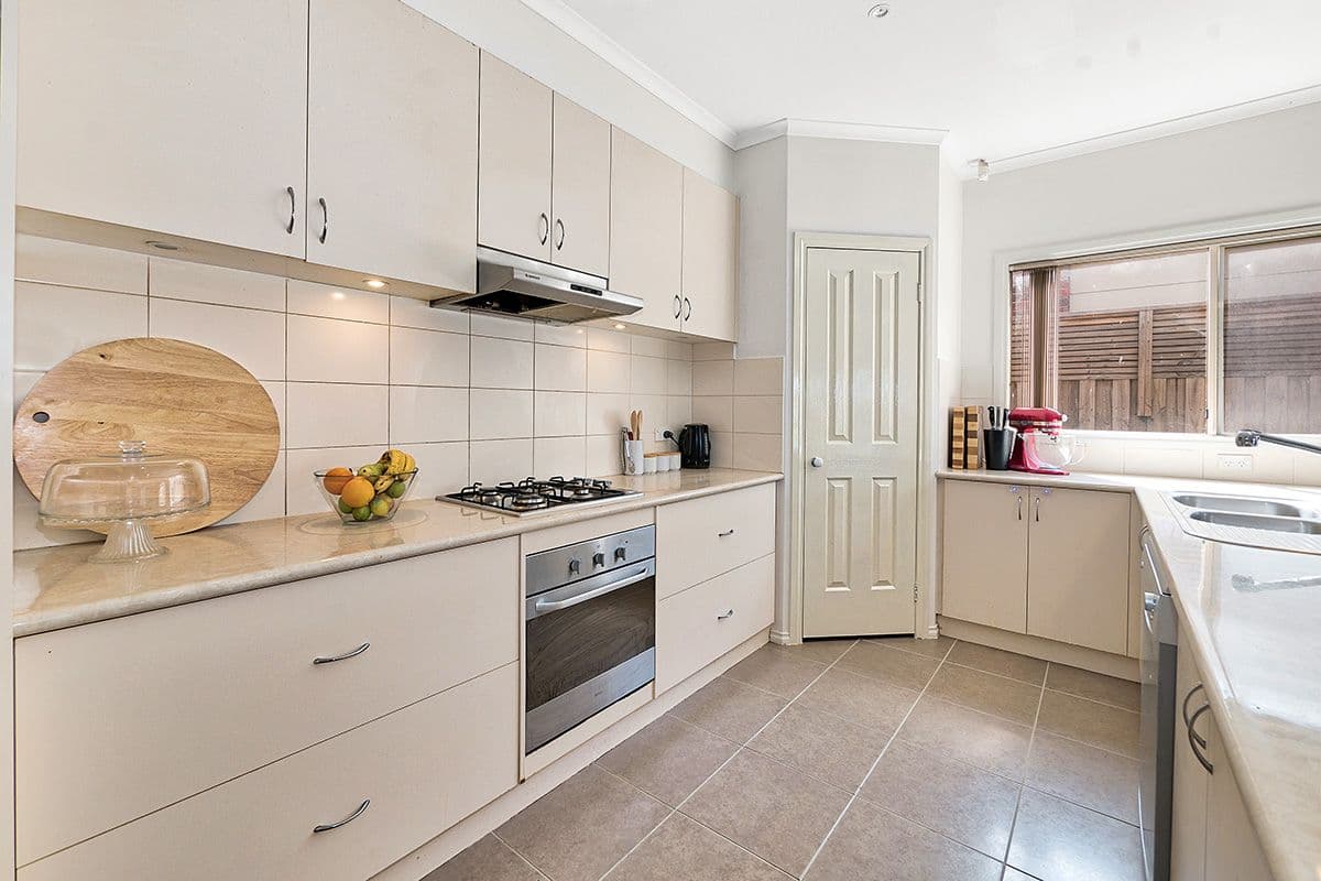 9 Hope Court, Cranbourne West VIC 3977, Cranbourne West - Thumbnail 2