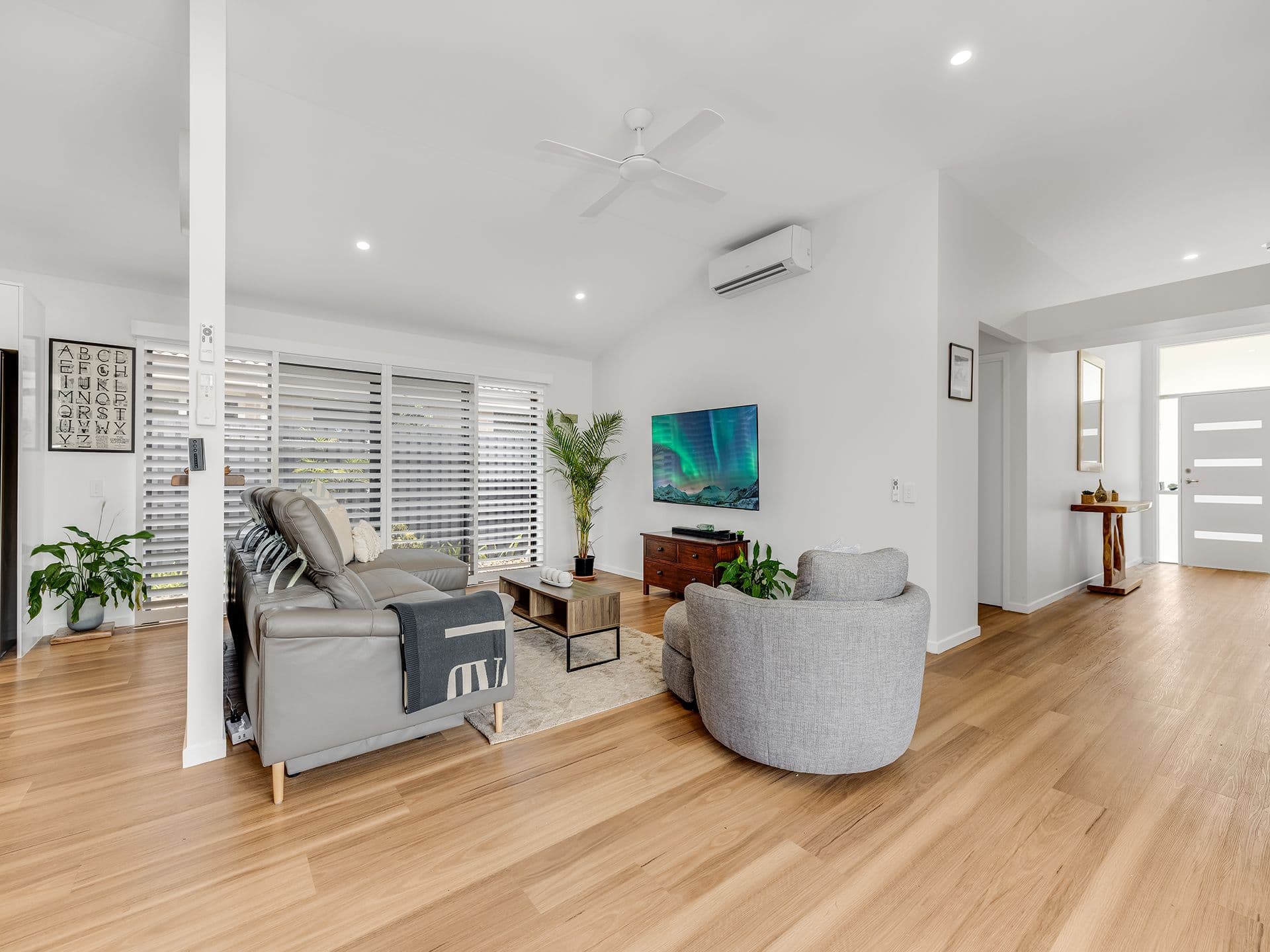19 Alicia Circuit, Little Mountain QLD 4551, Little Mountain - Thumbnail 3