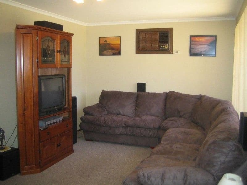 10 Bond Avenue, BURTON SA 5110, Burton - Thumbnail 2