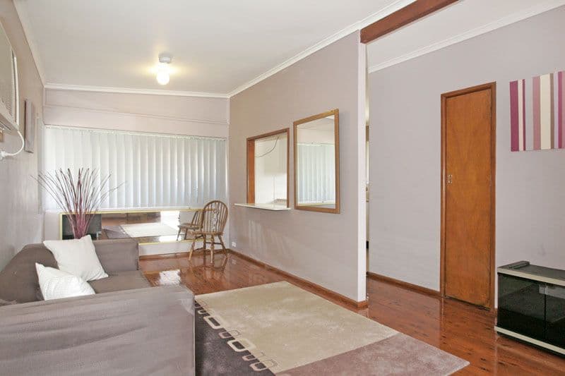 11 Koorana Avenue, GOROKAN NSW 2263, Gorokan - Thumbnail 2