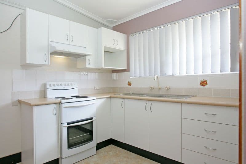 11 Koorana Avenue, GOROKAN NSW 2263, Gorokan - Thumbnail 4