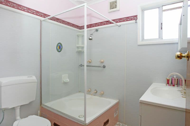 11 Koorana Avenue, GOROKAN NSW 2263, Gorokan - Thumbnail 7