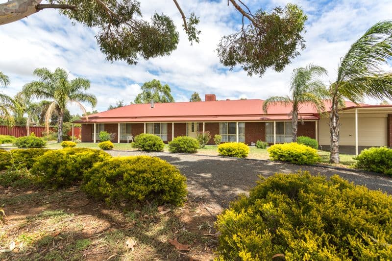 8 Pioneer Way, Mickleham VIC 3064, Mickleham - Image 1