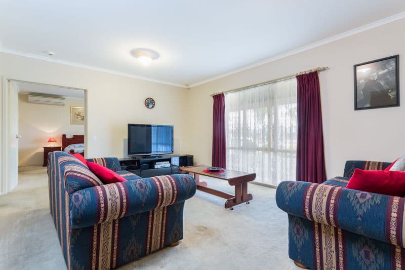 8 Pioneer Way, Mickleham VIC 3064, Mickleham - Thumbnail 7