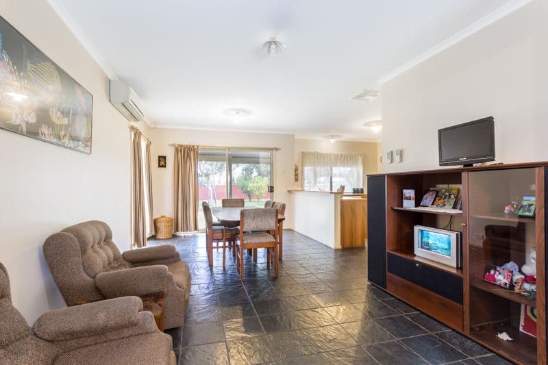 8 Pioneer Way, Mickleham VIC 3064, Mickleham - Thumbnail 8