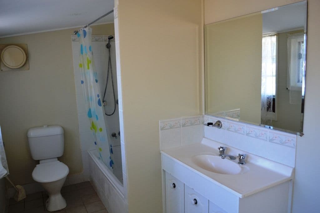 4a Ward Street, Yeppoon QLD 4703, Yeppoon - Thumbnail 4