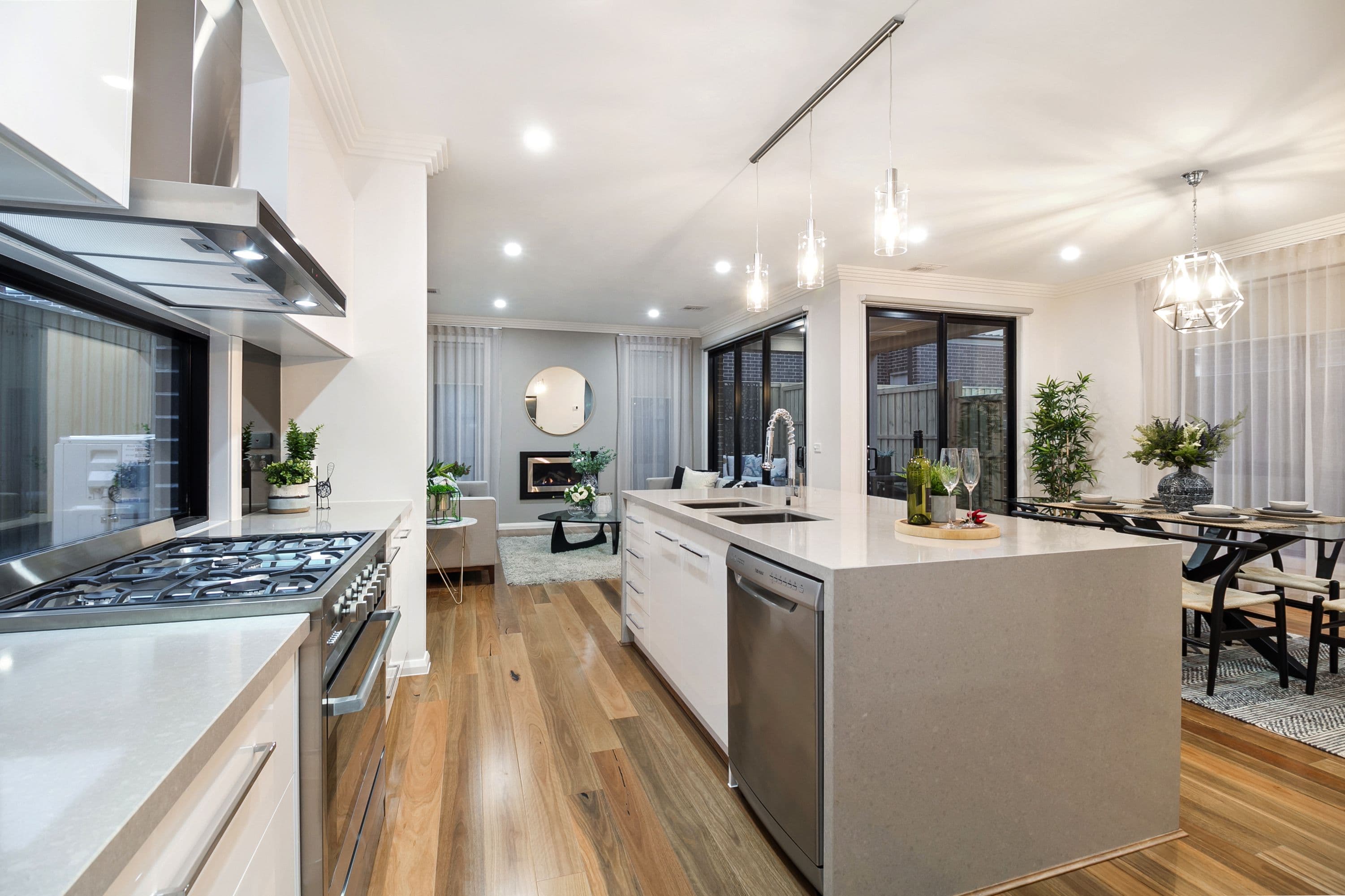 16 Elphinstone Way, Wantirna South VIC 3152, Wantirna South - Thumbnail 3