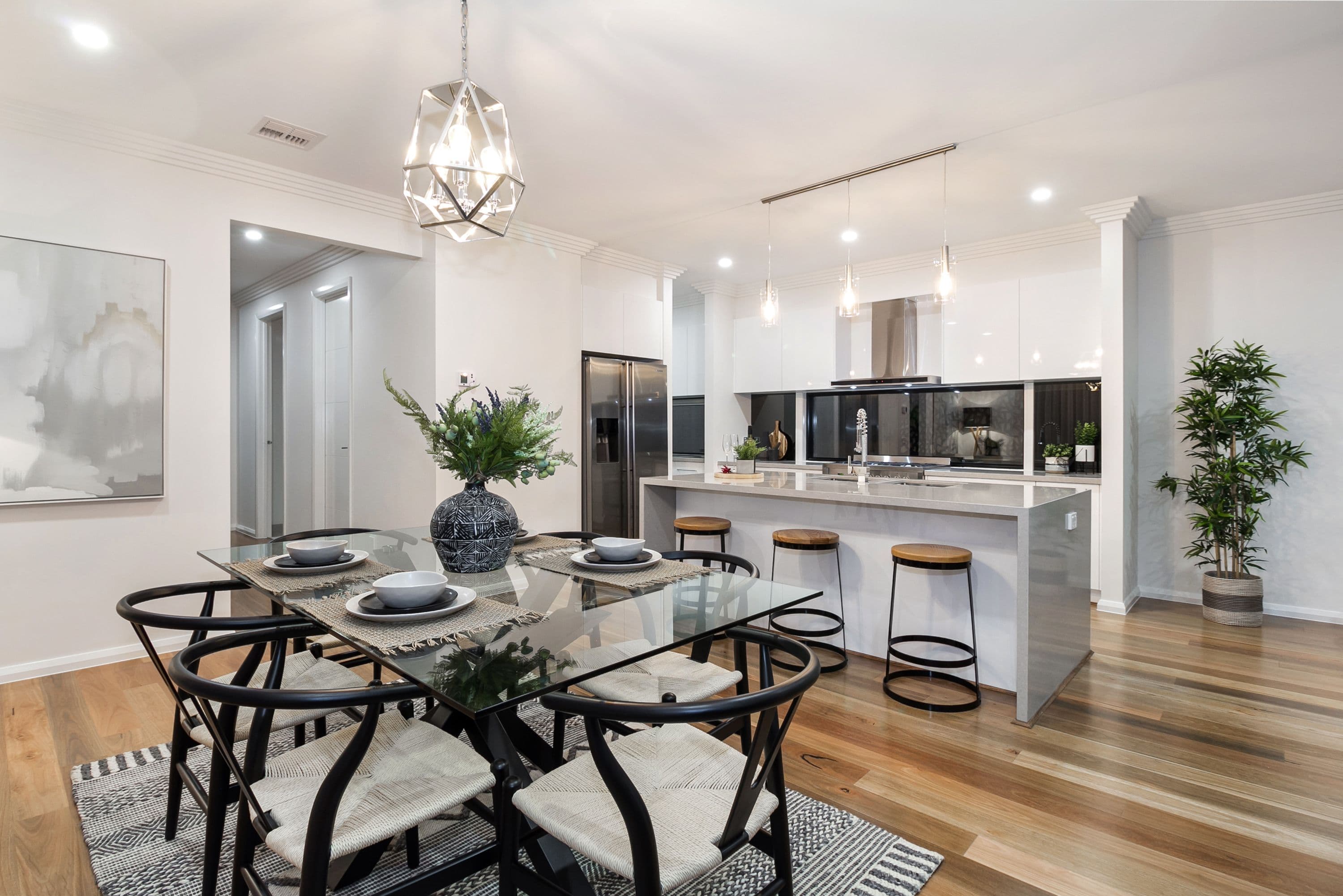 16 Elphinstone Way, Wantirna South VIC 3152, Wantirna South - Thumbnail 4