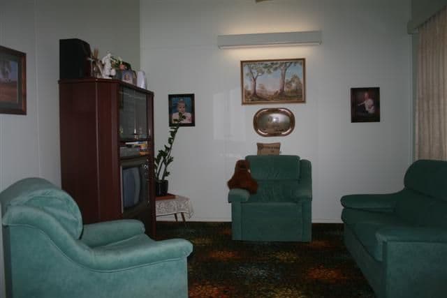 16 Phillip Street, ROMA QLD 4455, Roma - Thumbnail 5