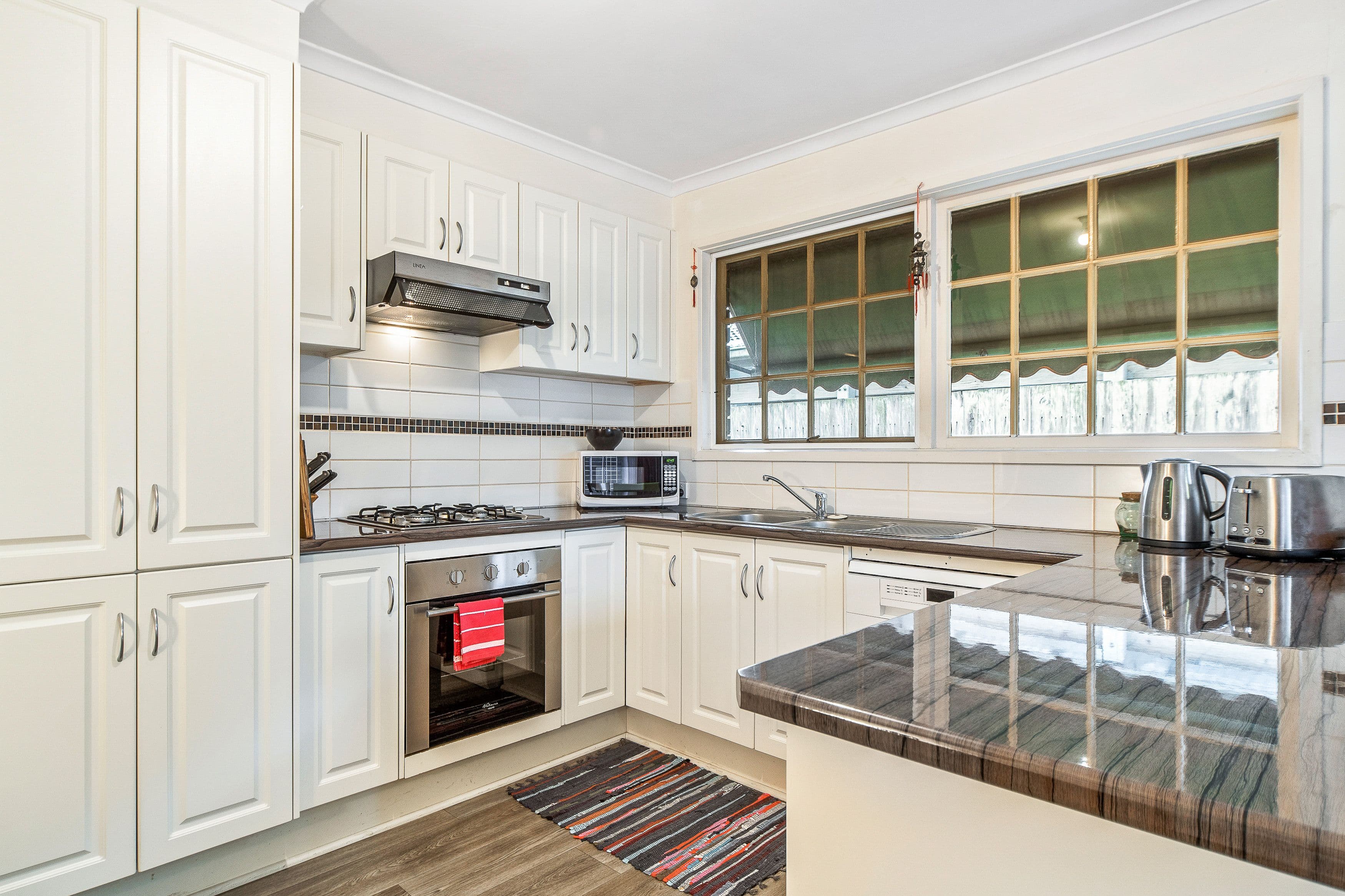 37 Mcmurtry Way, Frankston VIC 3199, Frankston - Thumbnail 2
