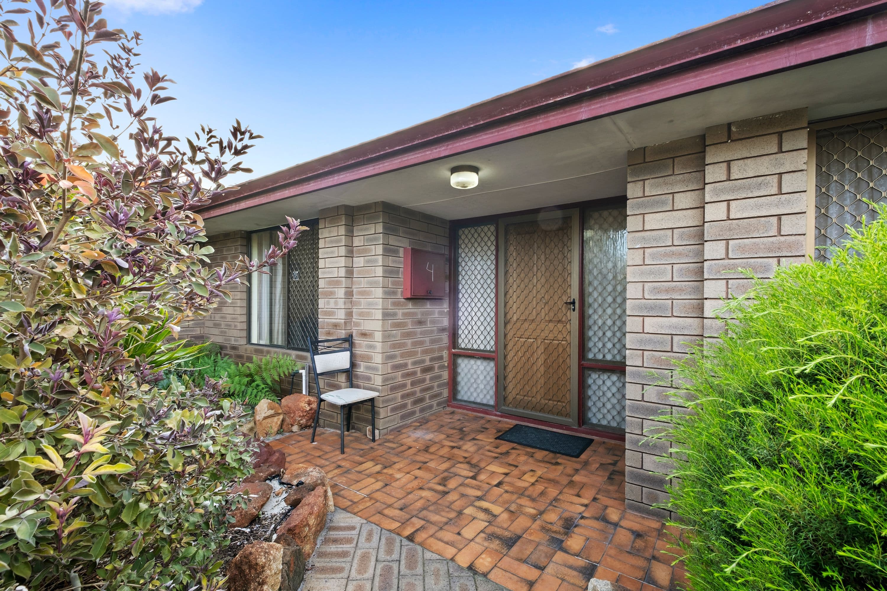 4 Oak Tree Court, Langford WA 6147, Langford - Image 1