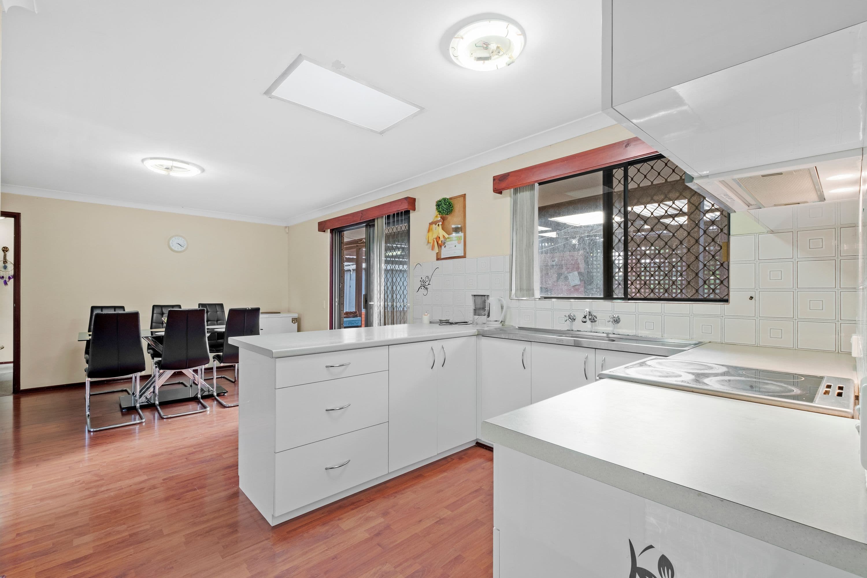 4 Oak Tree Court, Langford WA 6147, Langford - Thumbnail 7
