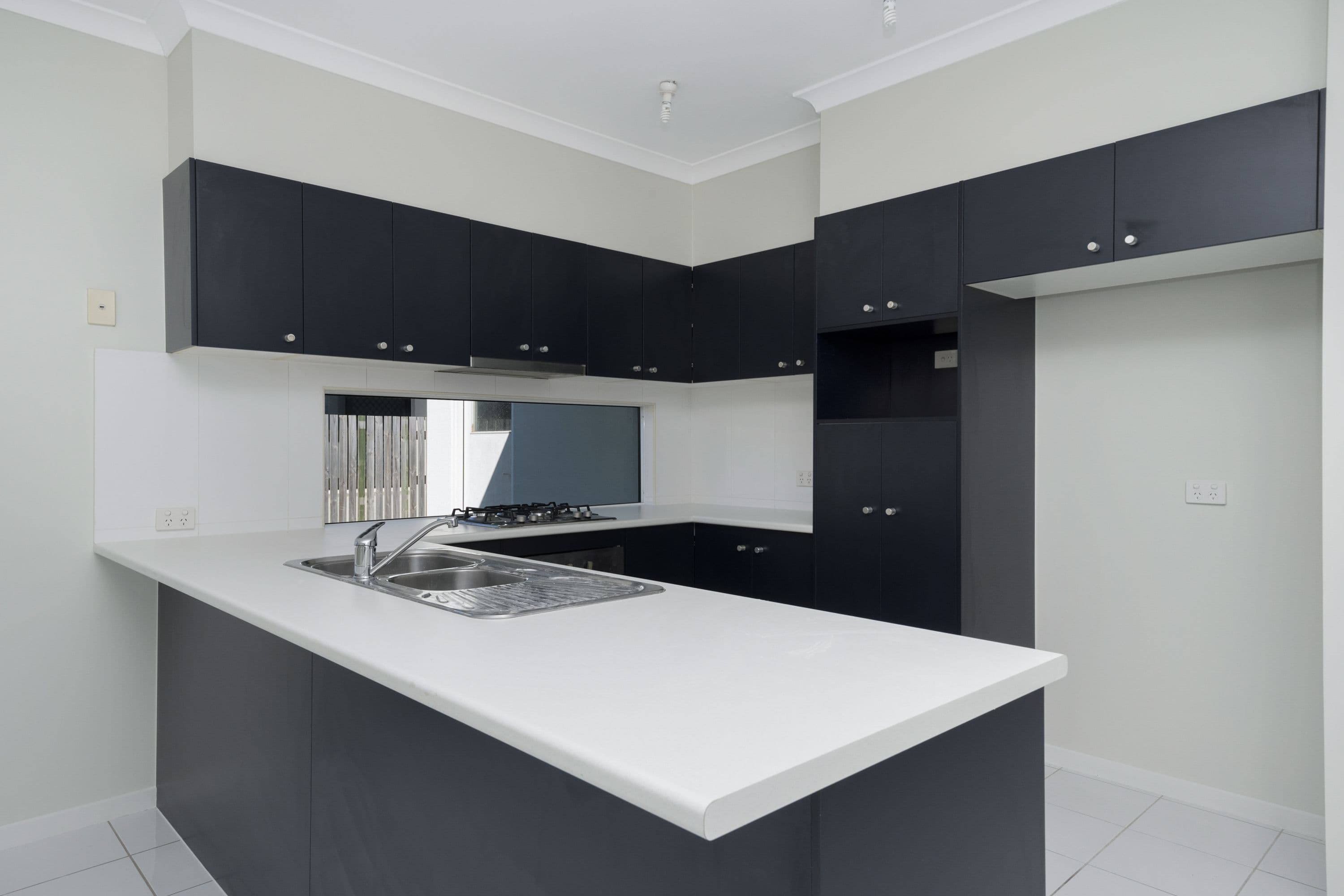 8 Skardon Place, Kelso QLD 4815, Kelso - Thumbnail 2