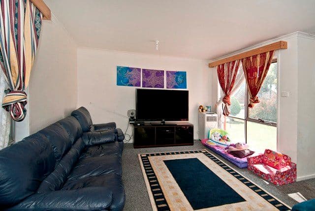 4 Ross Street, RESERVOIR VIC 3073, Reservoir - Thumbnail 3